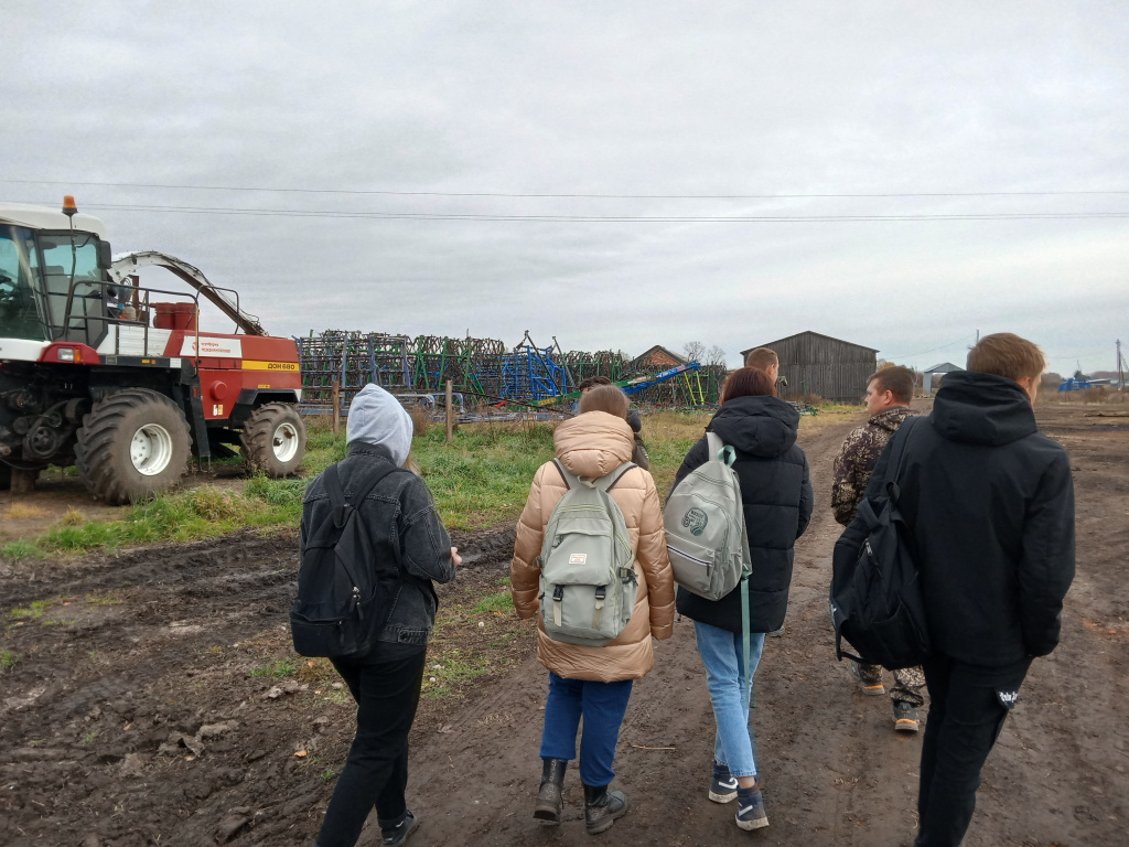 Посещение производственной площадки агрофирмы «Межениновская».