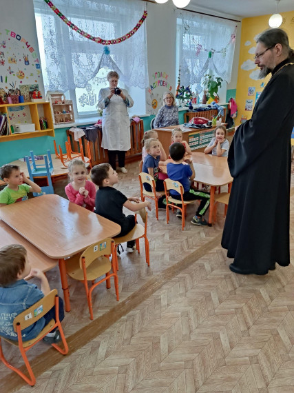 О празднике Крещения Господня рассказал сам отец Евгений.